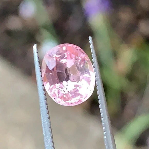 1.61 Cts Natural Pink Tourmaline Oval Shape - Picture 9 of 17